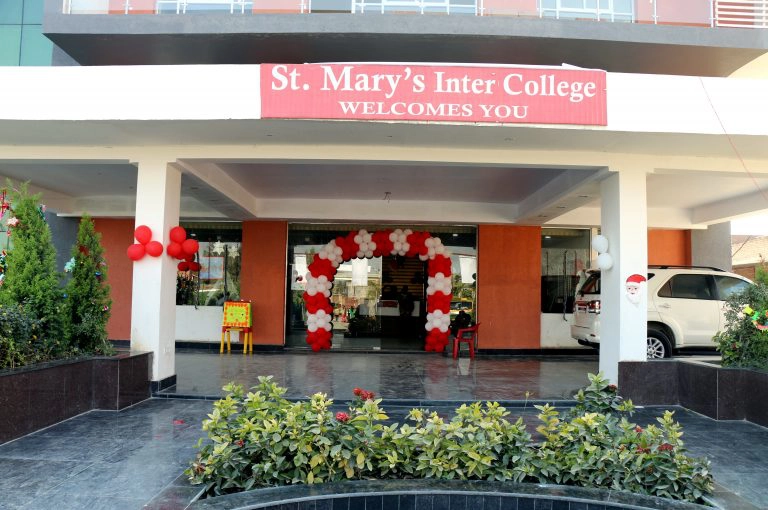 SHREE RAJNATH SINGH IN ST MARY'S INTER COLLEGE
